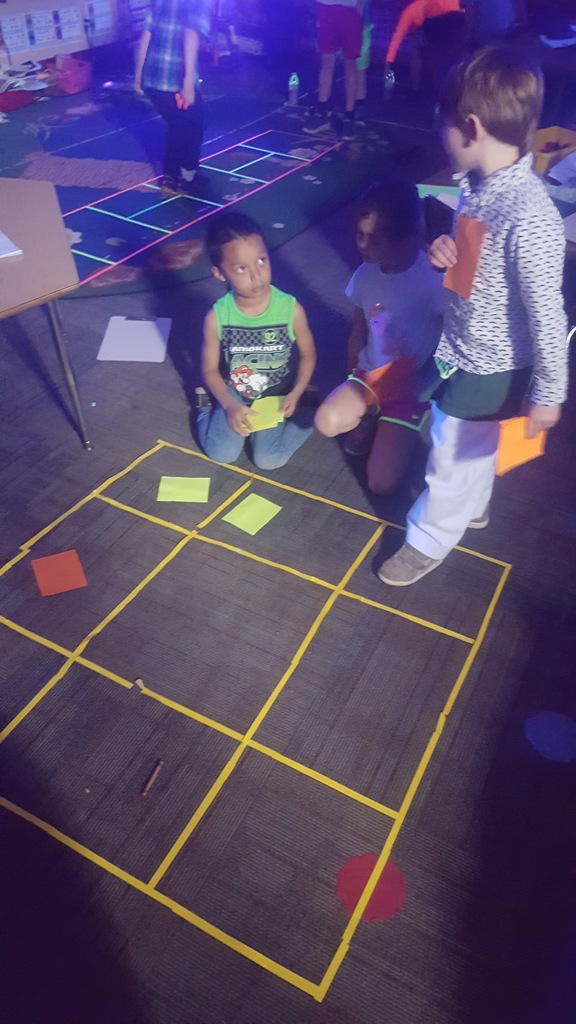 MNCS Elementary Frog students enjoyed playing some glow in the dark games today to celebrate the last week of school!