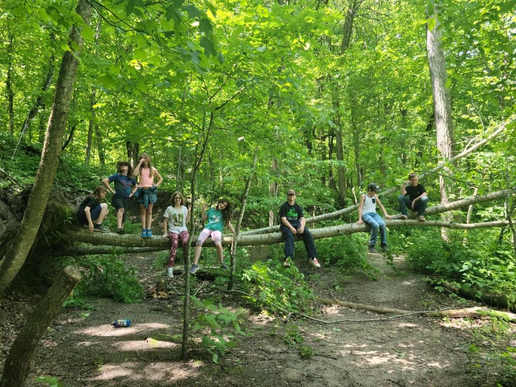 MNCS Elementary students visited Seven Mile Falls Regional Park today! It was a great day on the trails and exploring nature!