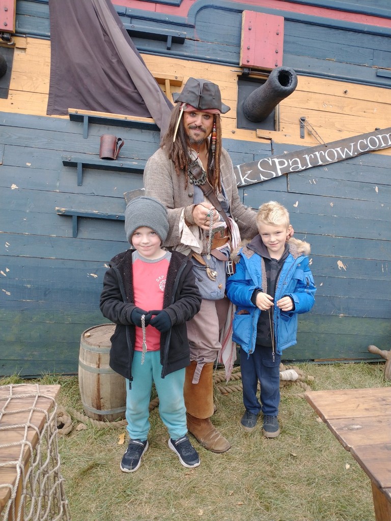 Students were able to meet MN Jack Sparrow and some fun pirates at History Fest!